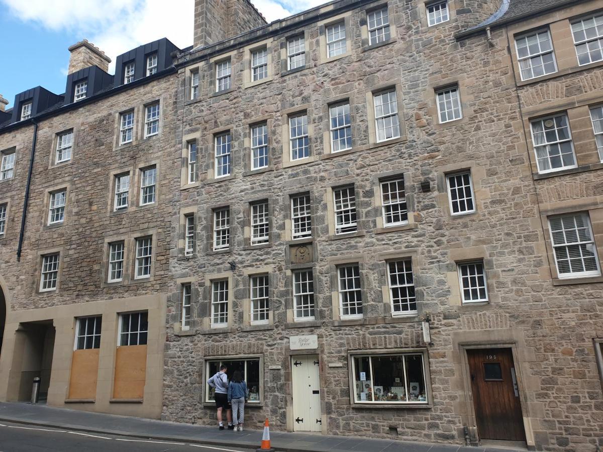 Canongate - Spacious And Historic 2 Bed Flat On Royal Mile 爱丁堡 外观 照片