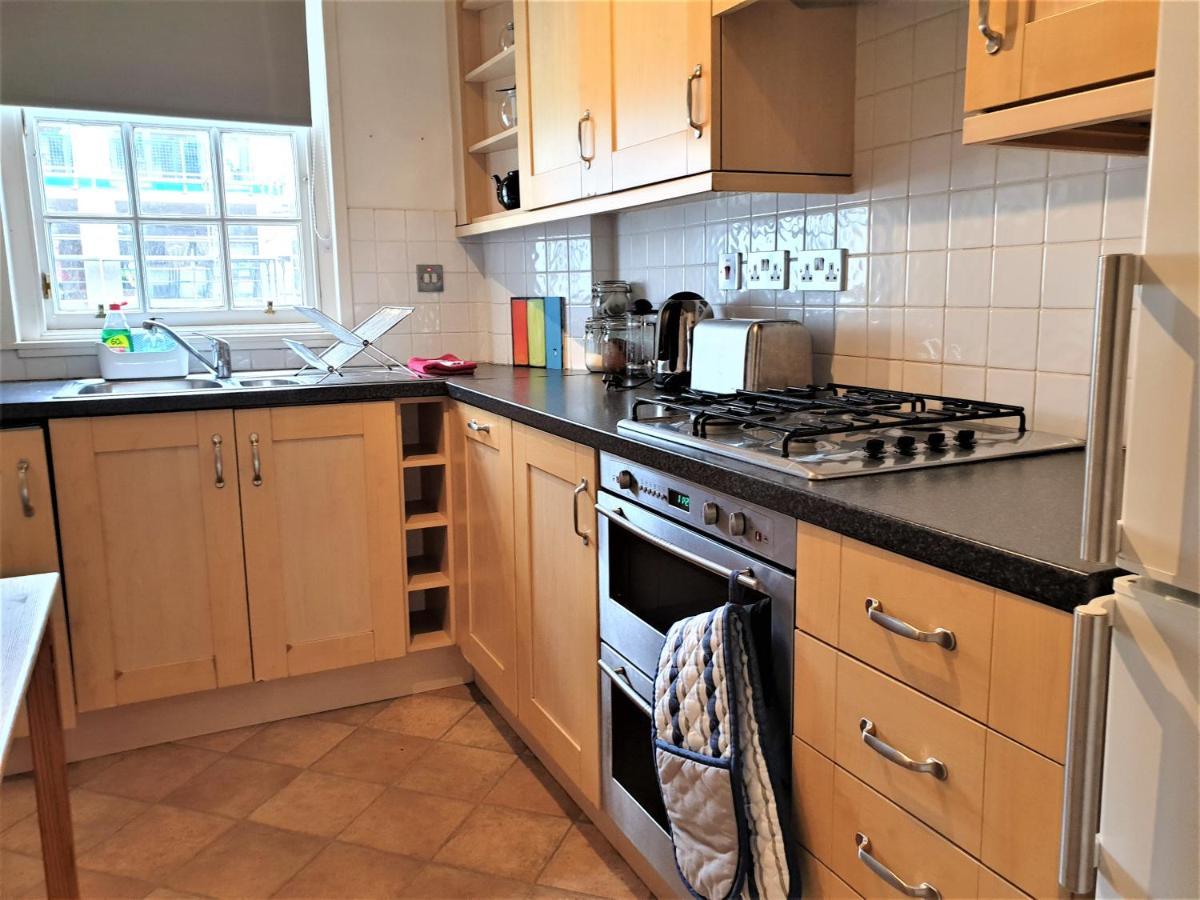 爱丁堡Canongate - Spacious And Historic 2 Bed Flat On Royal Mile公寓 外观 照片
