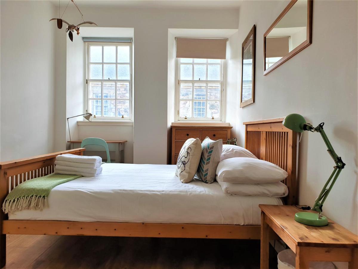 爱丁堡Canongate - Spacious And Historic 2 Bed Flat On Royal Mile公寓 外观 照片